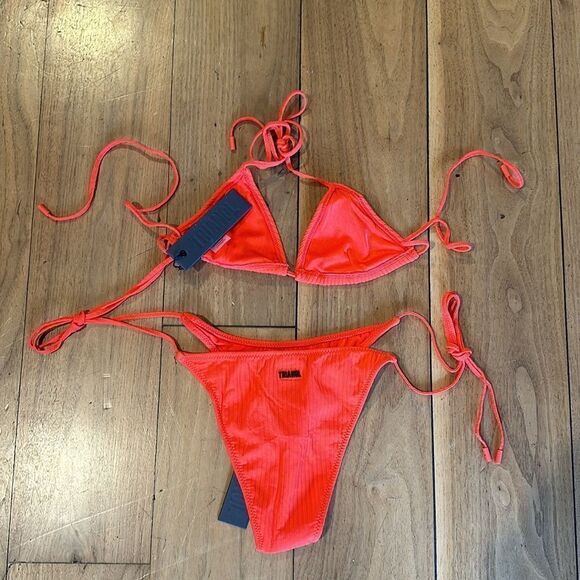 TRIANGL VINCA - CANDY WITH NEOPRENE BAG NWT - Picture 3 of 12